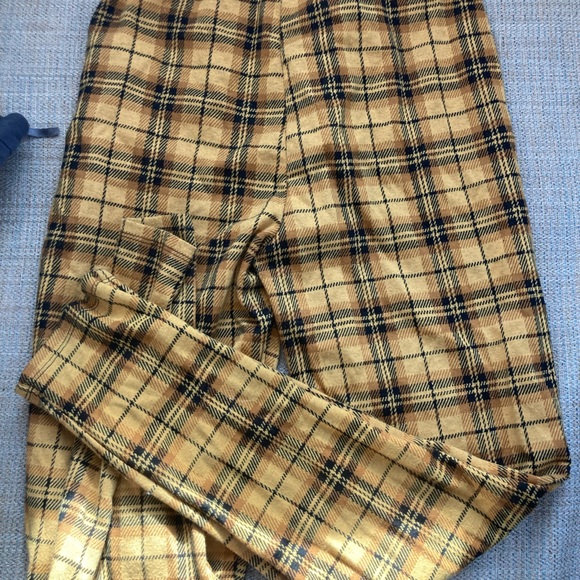 Women’s plaid yellow dress pants - Picture 2 of 2